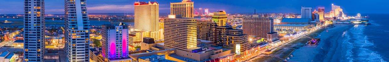 https://easyads.biz/wp-content/uploads/2022/02/Atlantic-city-along-the-boardwalk-at-dusk.jpg