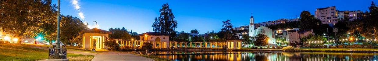 https://easyads.biz/wp-content/uploads/2022/02/Blue-Hour-at-the-Lake-Merritt.jpg