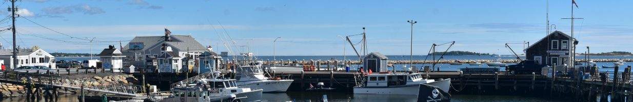 https://easyads.biz/wp-content/uploads/2022/02/Boats-in-Plymouth-Harbor-on-a-Spring-Day.jpg