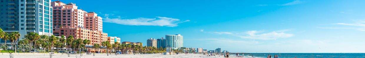 https://easyads.biz/wp-content/uploads/2022/02/Clearwater-beach-with-beautiful-white-sand-in-Florida.jpg