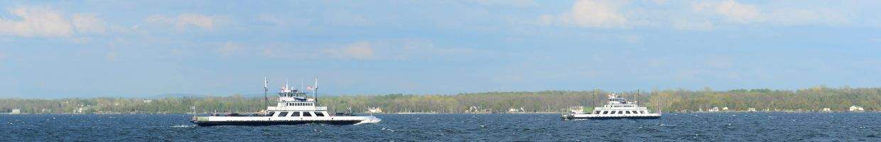 https://easyads.biz/wp-content/uploads/2022/02/Ferries-on-Lake-Champlain-near-Cumberland-Head.jpg