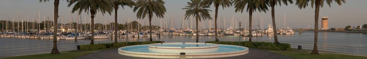 https://easyads.biz/wp-content/uploads/2022/02/Fountain-at-the-South-Yacht-Basin-of-St.-Petersburg-Florida.jpg