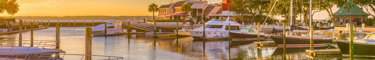 https://easyads.biz/wp-content/uploads/2022/02/Hilton-Head-South-Carolina-marina.jpg