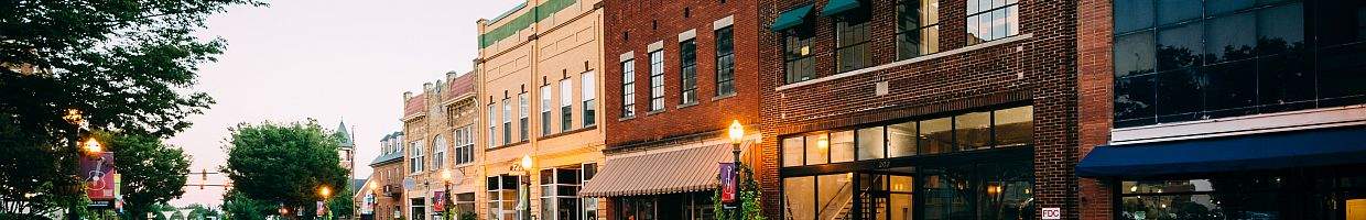 https://easyads.biz/wp-content/uploads/2022/02/Main-Street-in-downtown-Rock-Hill-South-Carolina.jpg