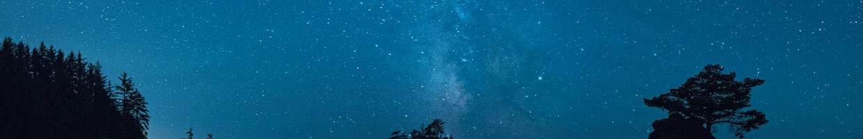 https://easyads.biz/wp-content/uploads/2022/02/Milky-Way-Sky-over-the-Southern-Oregon-Coast.jpg