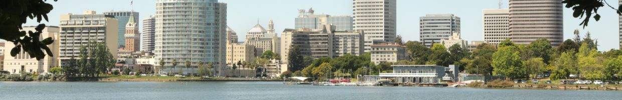 https://easyads.biz/wp-content/uploads/2022/02/Oakland-Skyline-from-Lake-Merritt.jpg