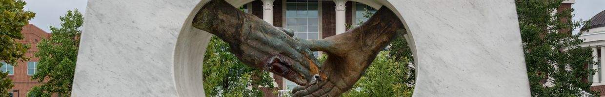 https://easyads.biz/wp-content/uploads/2022/02/Peacemakers-Statue-at-Shenandoah-University-Winchester.jpg