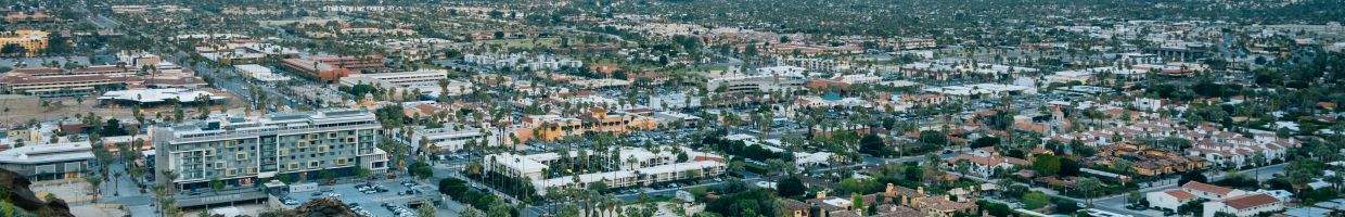 https://easyads.biz/wp-content/uploads/2022/02/Skyline-of-Palm-Springs-California.jpg