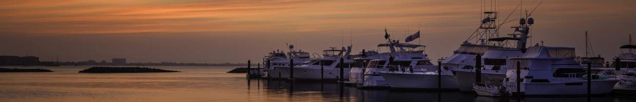 https://easyads.biz/wp-content/uploads/2022/02/Sunrise-over-the-harbor-with-boats-in-Fort-Pierce-Florida.jpg