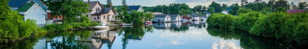 https://easyads.biz/wp-content/uploads/2022/02/The-Winnipesaukee-River-in-Laconia-New-Hampshire.jpg