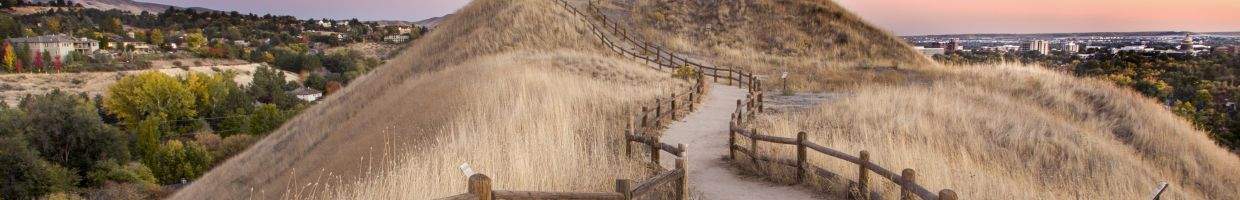 https://easyads.biz/wp-content/uploads/2022/03/Hilltop-Hiking-Trail-viewing-in-Boise-Idaho.jpg