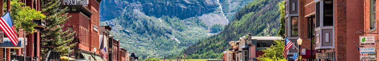 https://easyads.biz/wp-content/uploads/2022/03/Historic-architecture-on-main-street-in-Telluride-Colorado.jpg