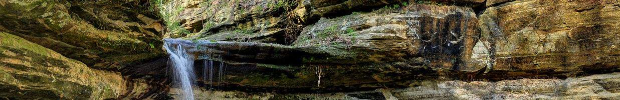 https://easyads.biz/wp-content/uploads/2022/03/LaSalle-Canyon-Waterfall-in-Starved-Rock-State-Park-Illinois.jpg