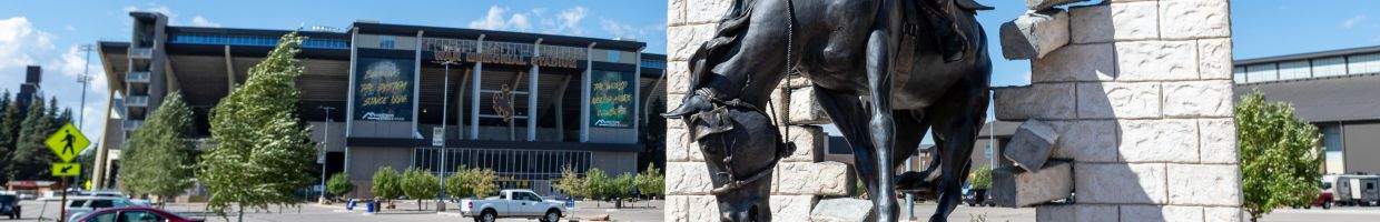 https://easyads.biz/wp-content/uploads/2022/03/Laramie-Wyoming-War-Memorial-Stadium-at-the-University-of-Wyoming.jpg