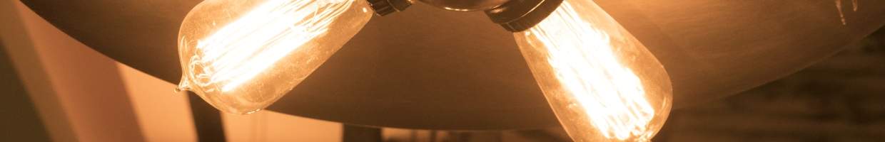 https://easyads.biz/wp-content/uploads/2022/03/Light-at-Williston-Basin-International-Airport-Bar.jpg