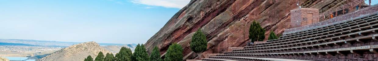 https://easyads.biz/wp-content/uploads/2022/03/Red-Rocks-Amphitheater-near-Denver-Colorado.jpg