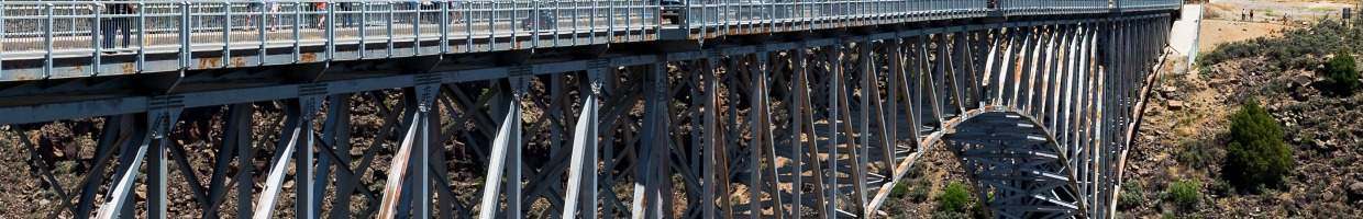 https://easyads.biz/wp-content/uploads/2022/03/Rio-Grande-Gorge-Bridge-near-Taos-New-Mexico.jpg