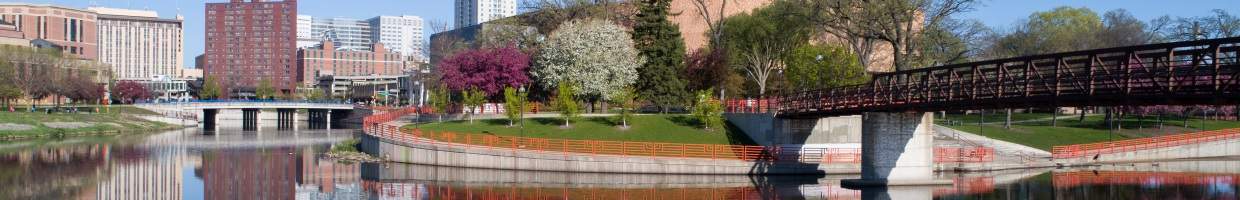 https://easyads.biz/wp-content/uploads/2022/03/Rochester-Minnesota-Civic-Center-River-Skyline.jpg