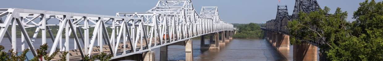 https://easyads.biz/wp-content/uploads/2022/03/Vicksburg-and-Old-Vicksburg-Bridges-over-the-Mississippi-River.jpg