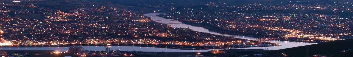 https://easyads.biz/wp-content/uploads/2022/03/View-of-Lewiston-Idaho-Bridge-Bend-Clearwater-River.jpg