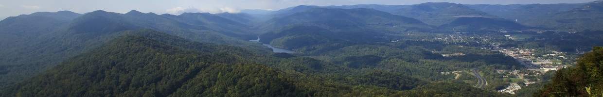 https://easyads.biz/wp-content/uploads/2022/03/View-of-Middlesboro-from-Pinnacle-Overlook-in-Kentucky.jpg