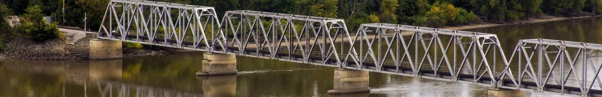 https://easyads.biz/wp-content/uploads/2022/03/Wabash-Bridge-crosses-the-Mississippi-River-at-Hannibal-Missouri.jpg