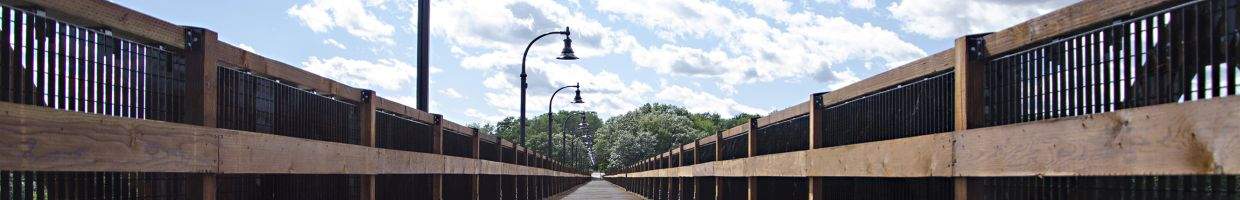 https://easyads.biz/wp-content/uploads/2022/03/Walking-Path-Bridge-near-Eau-Claire-Wisconsin.jpg